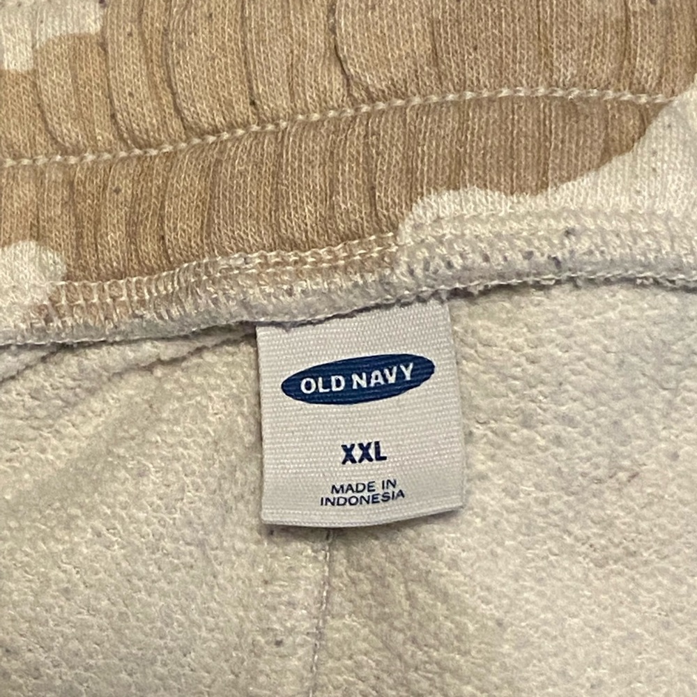 Old Navy Crème Camo Sweatpants - Picture 3 of 3